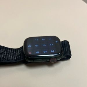 Apple Watch Series 7 (Green)